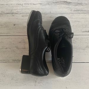 Bloch's professional tap shoe designed with tap icon Jason Samuels Smith.